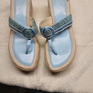 Wedge sandal, never worn, 8.5